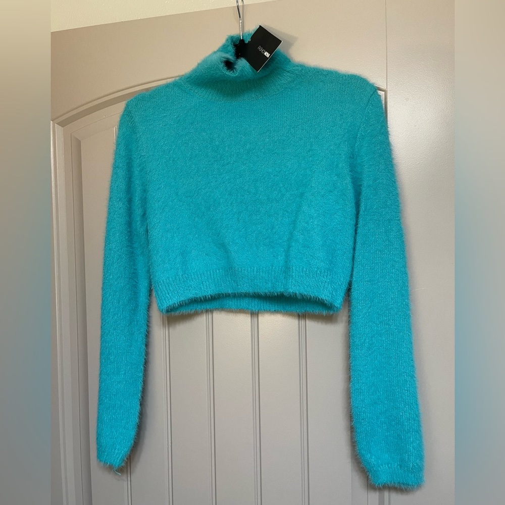 Fashion Nova Blue turtleneck, crop sweater Size: XS BRAND NEW
